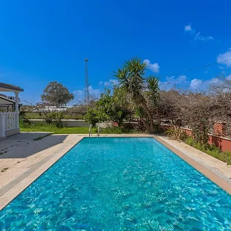 Private Pool,near To The Land Of Legend